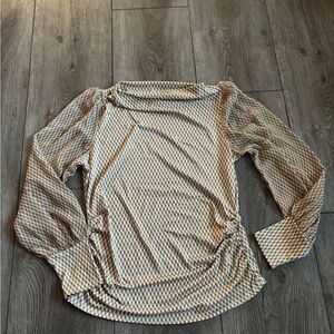 Chenault woman’s long sleeve top